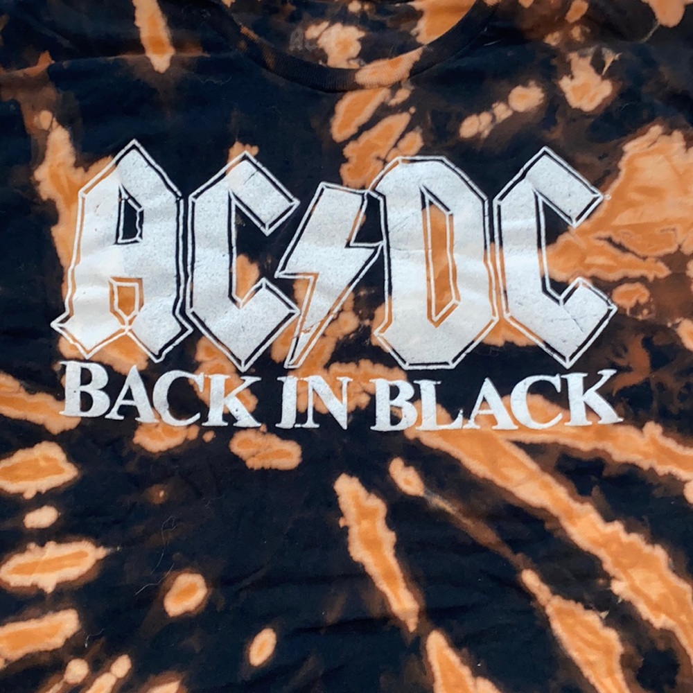 Cropped ACDC Tee - Picture 2 of 3